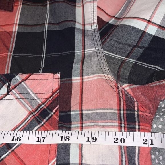 Levis Mens Red/Black Plaid Short Sleeve Button-Up Shirt Size M - Picture 9 of 10